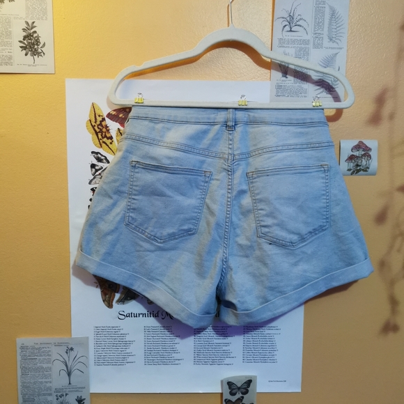 H&M Shorts Light blue Jean high waisted - Picture 3 of 3